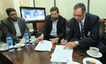 وقعت الكلية الجامعية للعلوم التطبيقية اتفاقية تعاون مع بلدية غزة لتنفيذ مشروع إنشاء مركز توظيف من أجل تعزيز سبل حصول الخريجين من مختلف الاختصاصات على فرص عمل مناسبة لهم حسب اختصاصاتهم وتنمية مهاراتهم للانخراط في سوق العمل، وذلك ضمن مشروع الانتعاش الاقتصادي في قطاع غزة الذي تنفذه الكلية بالشراكة مع مؤسسة أوكسفام وبتمويل من الوكالة الدانماركية للتنمية الدولية دانيدا.